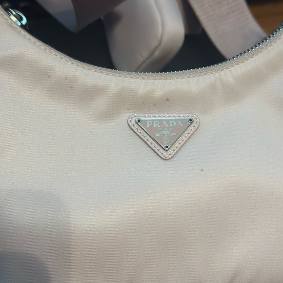 NEW Prada Re-Edition 2005 Re-Nylon bag LIMITED EDITION COLOR! - Picture 8 of 9